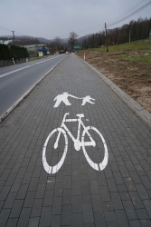 Czytaj więcej: Kilometr ciągu pieszo-rowerowego w Bieśniku
