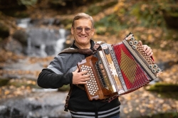 Czytaj więcej: Mistrz tradycji - harmonia i heligonka