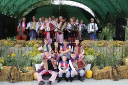 Czytaj więcej: Wizytówki artystyczne Gminy Zakliczyn – Zakliczyński Klub Małopolskich Heligonistów i Harmonistów 